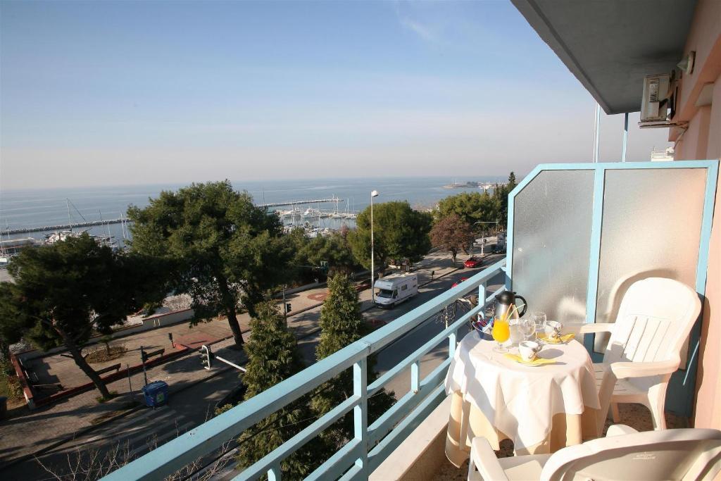 Hotel Oceanis à Thessalonique Extérieur photo