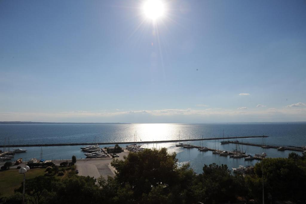 Hotel Oceanis à Thessalonique Extérieur photo