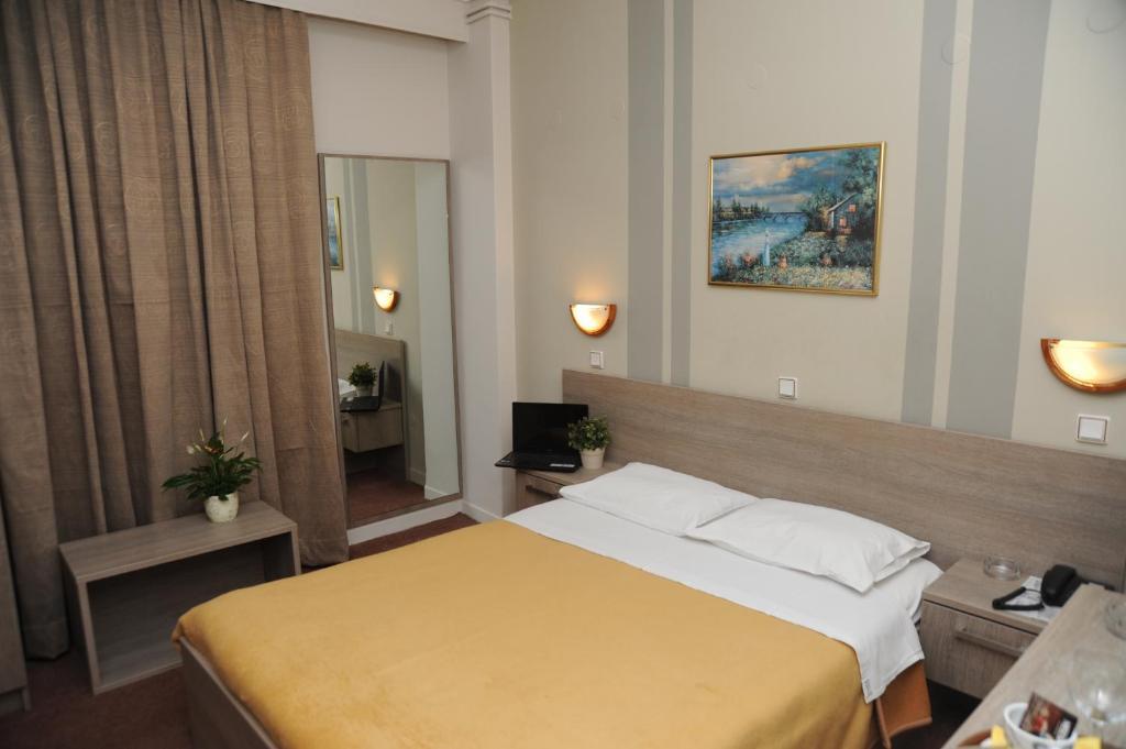 Hotel Oceanis à Thessalonique Extérieur photo