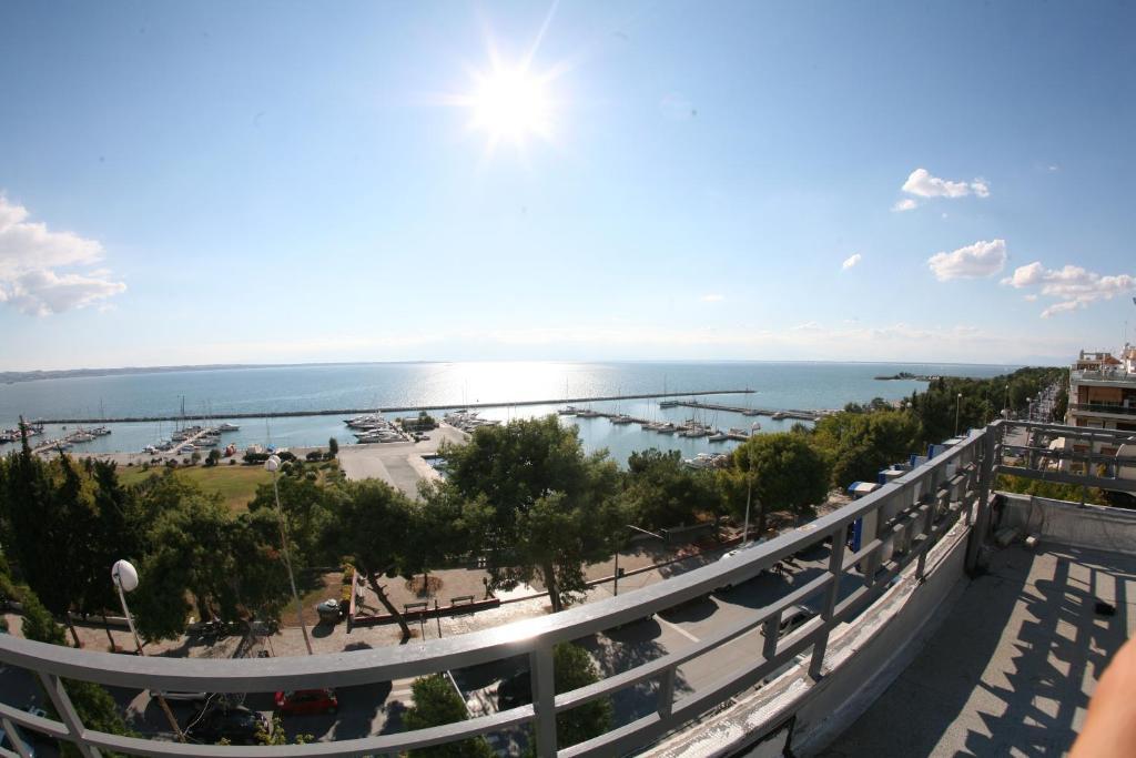 Hotel Oceanis à Thessalonique Extérieur photo